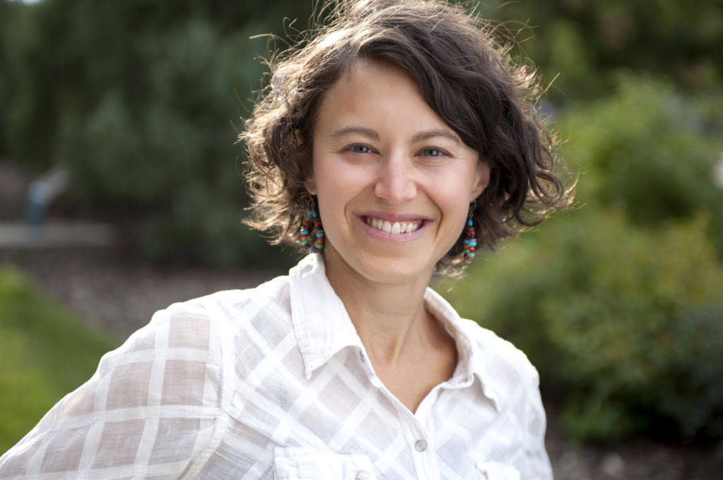 094: Dr. Laura Burkle: Blossoming Research in Plant-Pollinator ...